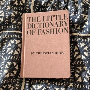 The Little Dictionary of Fashion